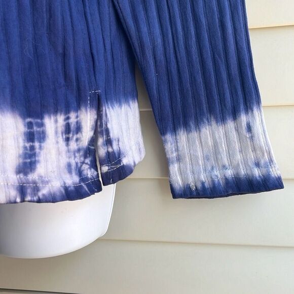 Sheesh Tie Dye Knit Top Purple White Embroidered Neckline Medium NWT Boho Hippie - Picture 6 of 10